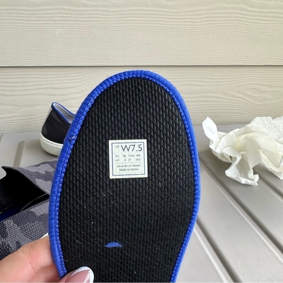 Rothy’s Slip On Sneakers Camo Grey Knit Upper Size 7.5 Women’s Comfort Casual - Picture 10 of 10